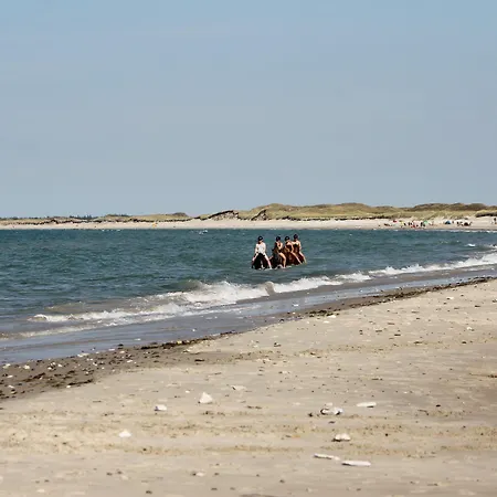 Hanstholm Camping מלון 2*